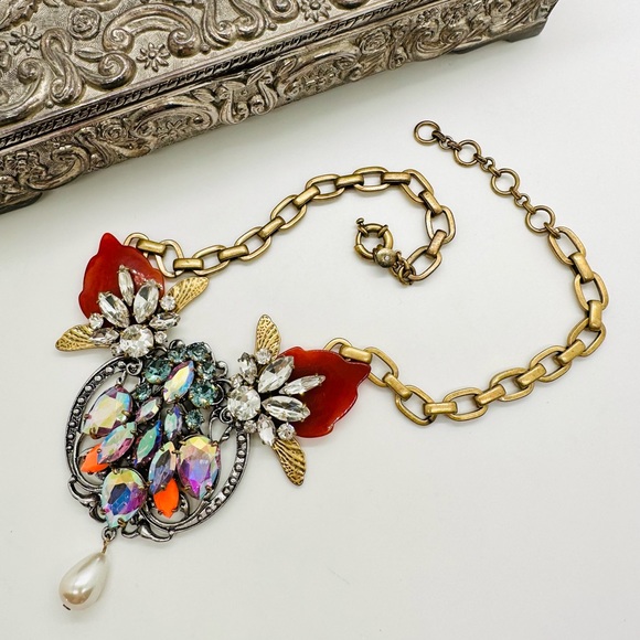 🔥 Vintage J Crew Crystal statement necklace - Picture 12 of 17